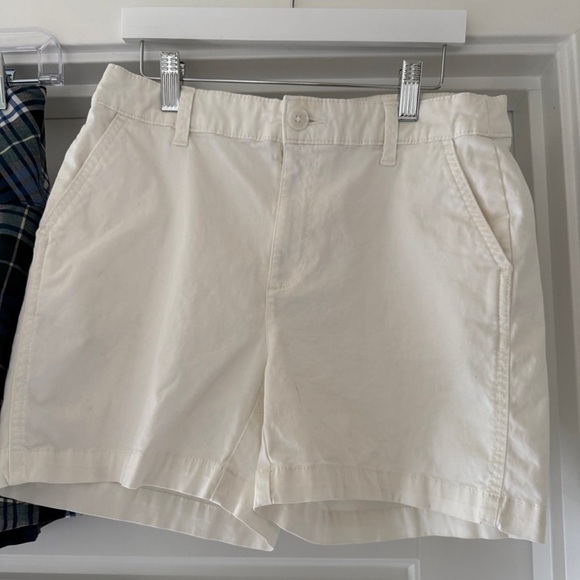 American Eagle Women’s size 4 high rise stretch skirt. Bonus size 4 shorts - Picture 5 of 10